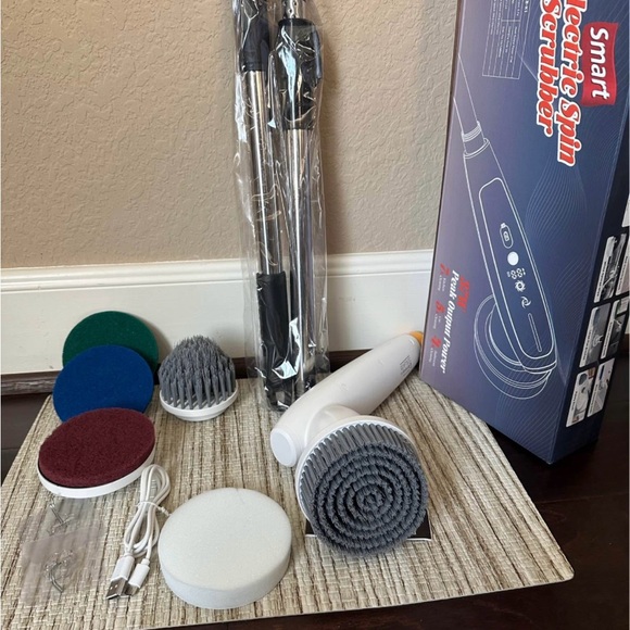 Spin Scrubber Cleaning Brush Rechargeable - Picture 4 of 7